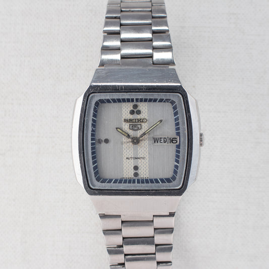 Vintage Seiko 5 6309-5490 Automatic 17J Silver Dial Day Date Wristwatch