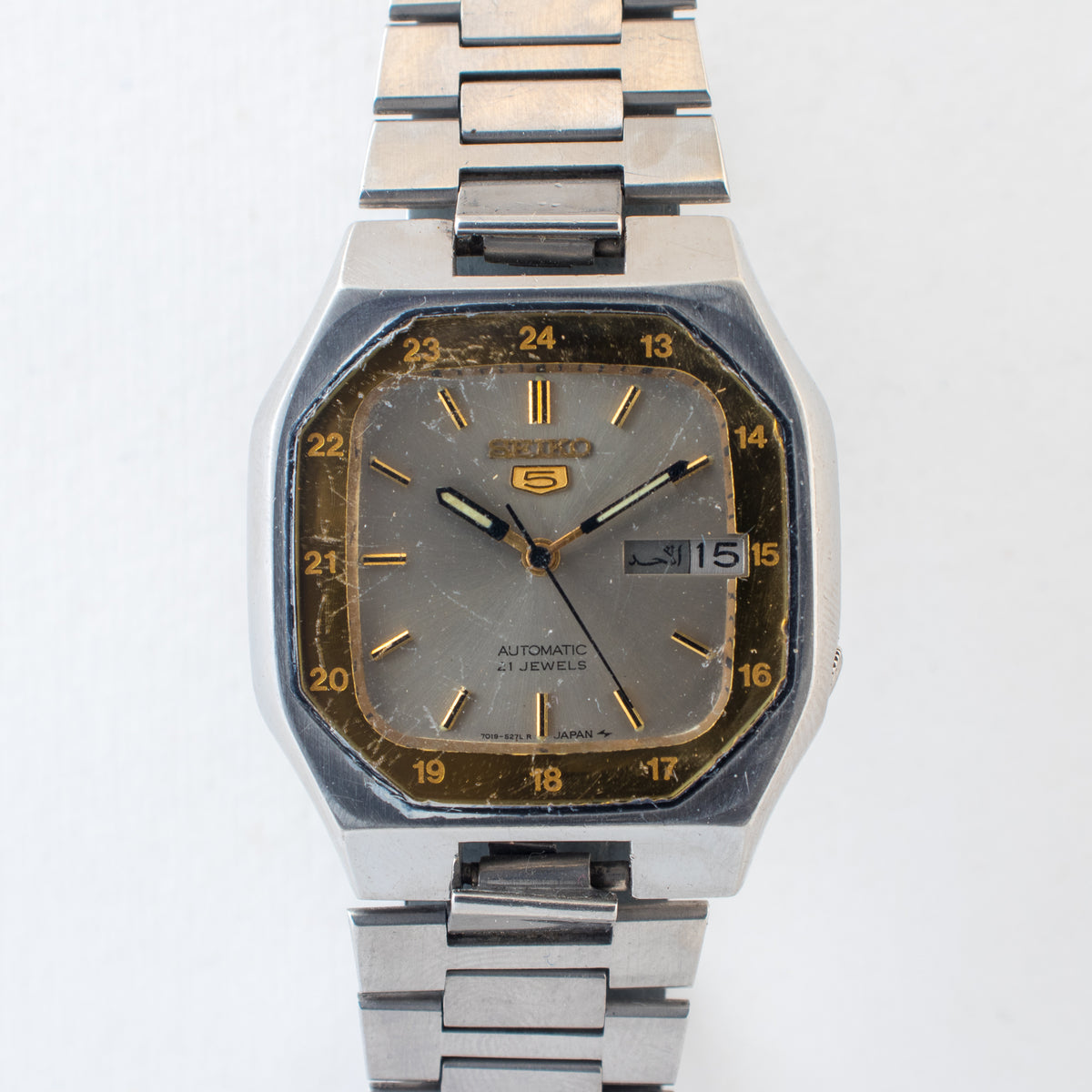 Vintage Seiko 5 7019-520B Automatic 21J Silver Dial Day Date Wristwatch