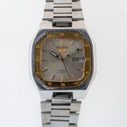 Vintage Seiko 5 7019-520B Automatic 21J Silver Dial Day Date Wristwatch