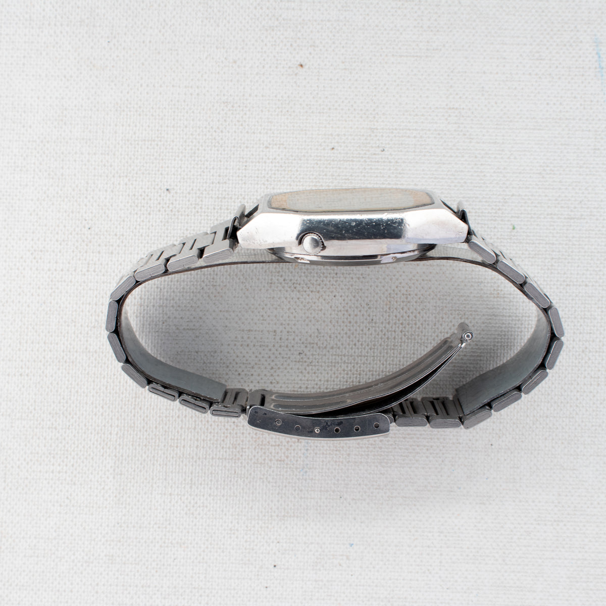 Vintage Seiko 5 7019-520B Automatic 21J Silver Dial Day Date Wristwatch