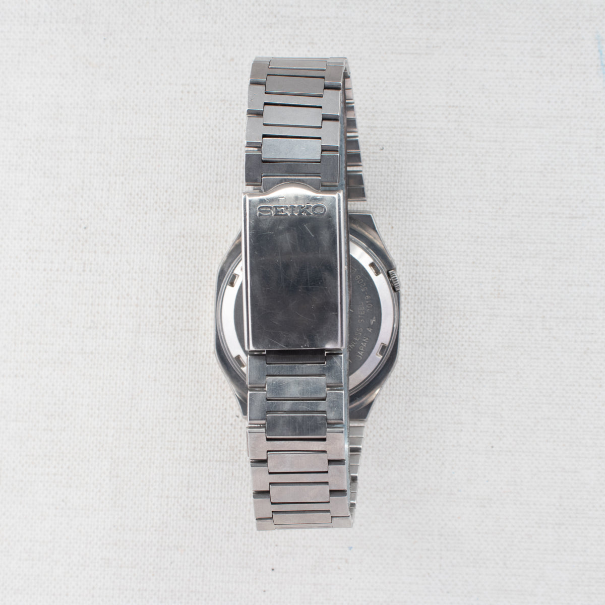 Vintage Seiko 5 7019-520B Automatic 21J Silver Dial Day Date Wristwatch