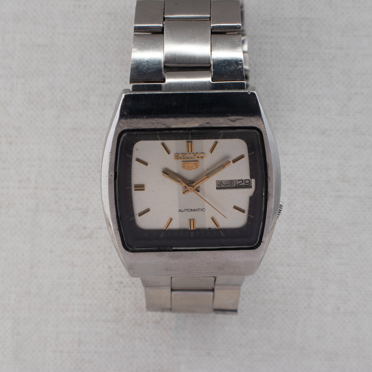 Vintage Seiko 5 7009-5760 Automatic 17J Silver Dial Day Date Wristwatch