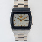 Vintage Seiko 5 7009-5760 Automatic 17J Silver Dial Day Date Wristwatch