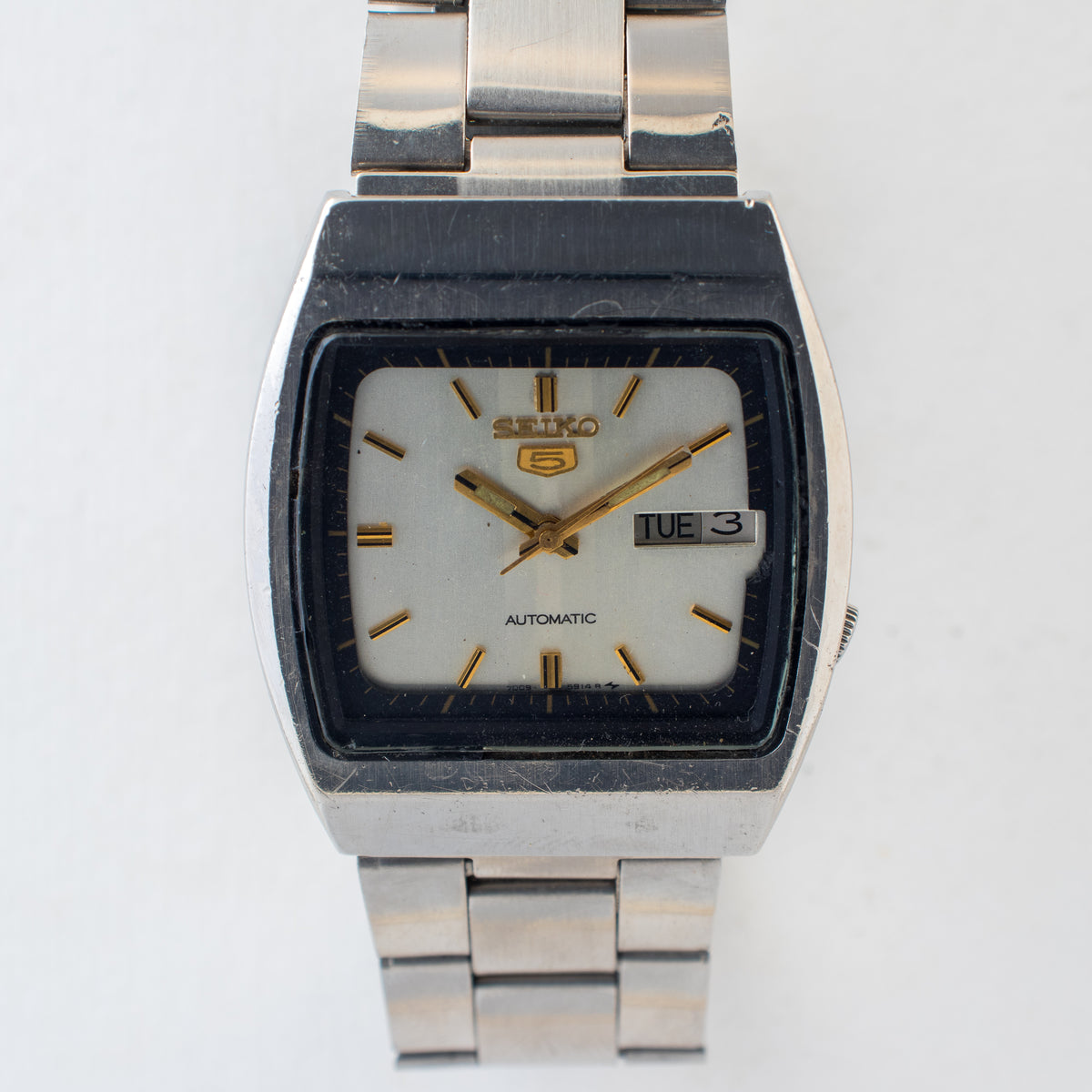Vintage Seiko 5 7009-5760 Automatic 17J Silver Dial Day Date Wristwatch