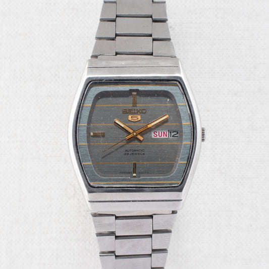 Vintage Seiko 5 6349-5080 Automatic 23J Silver Dial Day Date Wristwatch