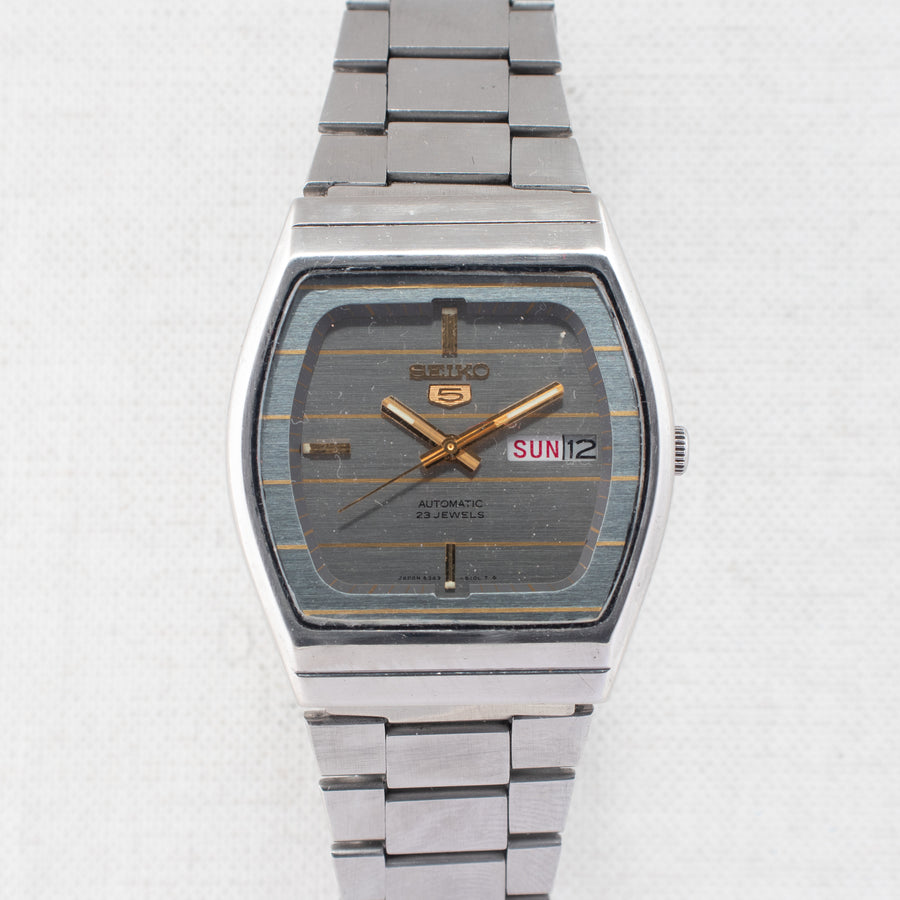 Vintage Seiko 5 6349-5080 Automatic 23J Silver Dial Day Date Wristwatch