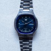 Vintage Seiko 5 7009-8210 Automatic 17J Blue Dial Day Date Wristwatch