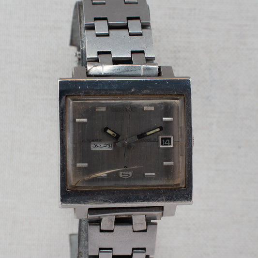 Vintage Seiko 5 6119-5000 Automatic 21J Silver Dial Day Date Wristwatch