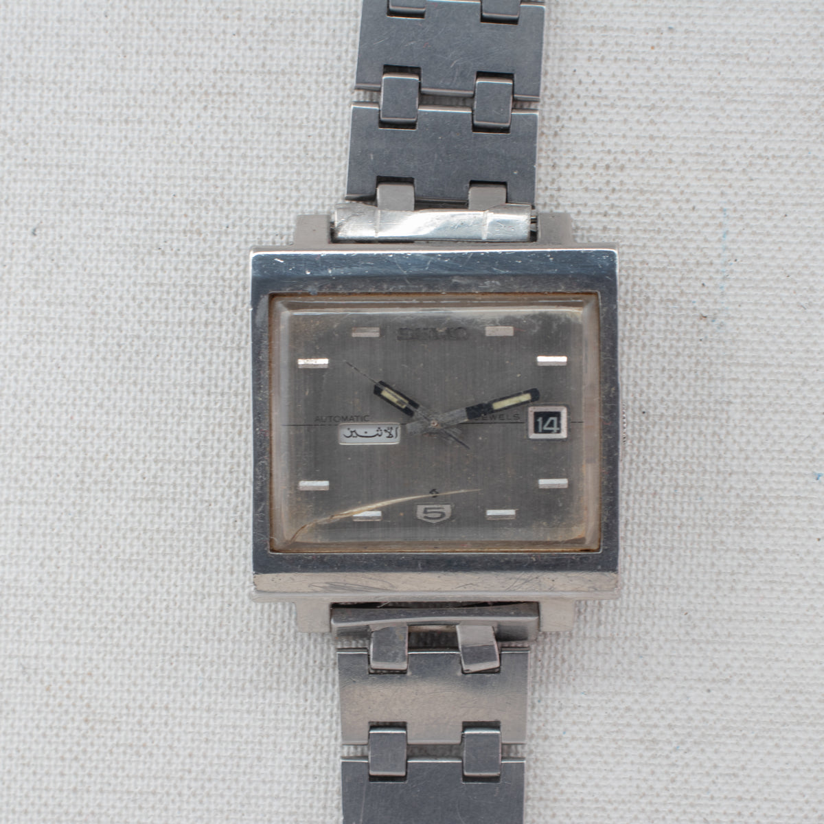 Vintage Seiko 5 6119-5000 Automatic 21J Silver Dial Day Date Wristwatch