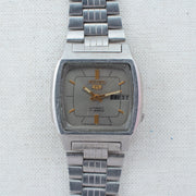 Vintage Seiko 5 7009-5862 Automatic 17J Silver Dial Day Date Wristwatch