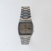 Vintage Seiko 5 7009-5862 Automatic 17J Silver Dial Day Date Wristwatch