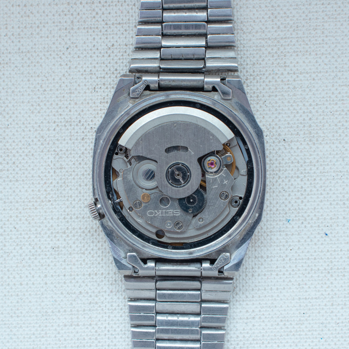 Vintage Seiko 5 7009-5862 Automatic 17J Silver Dial Day Date Wristwatch