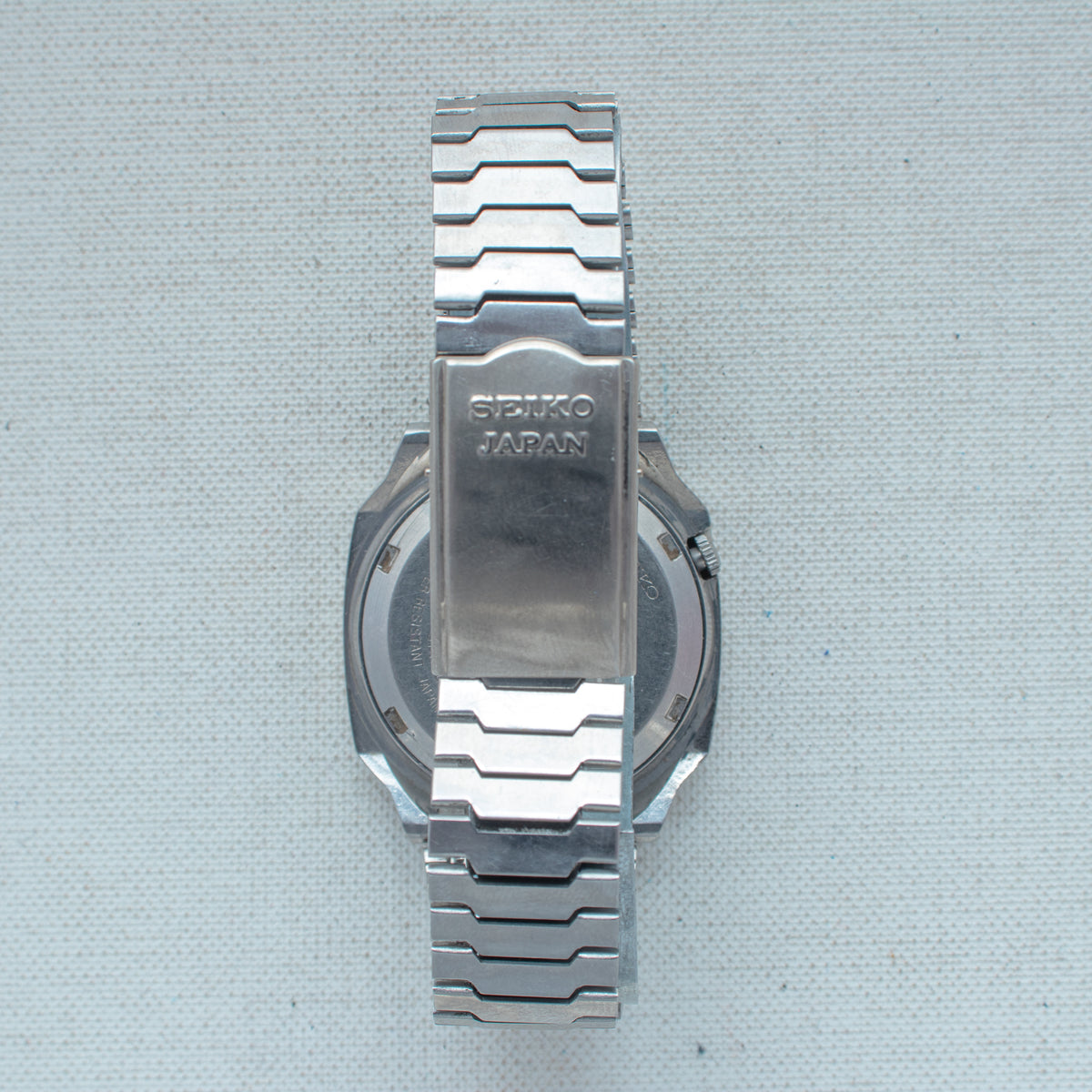 Vintage Seiko 5 7009-592J Automatic 17J Silver Dial Day Date Wristwatch