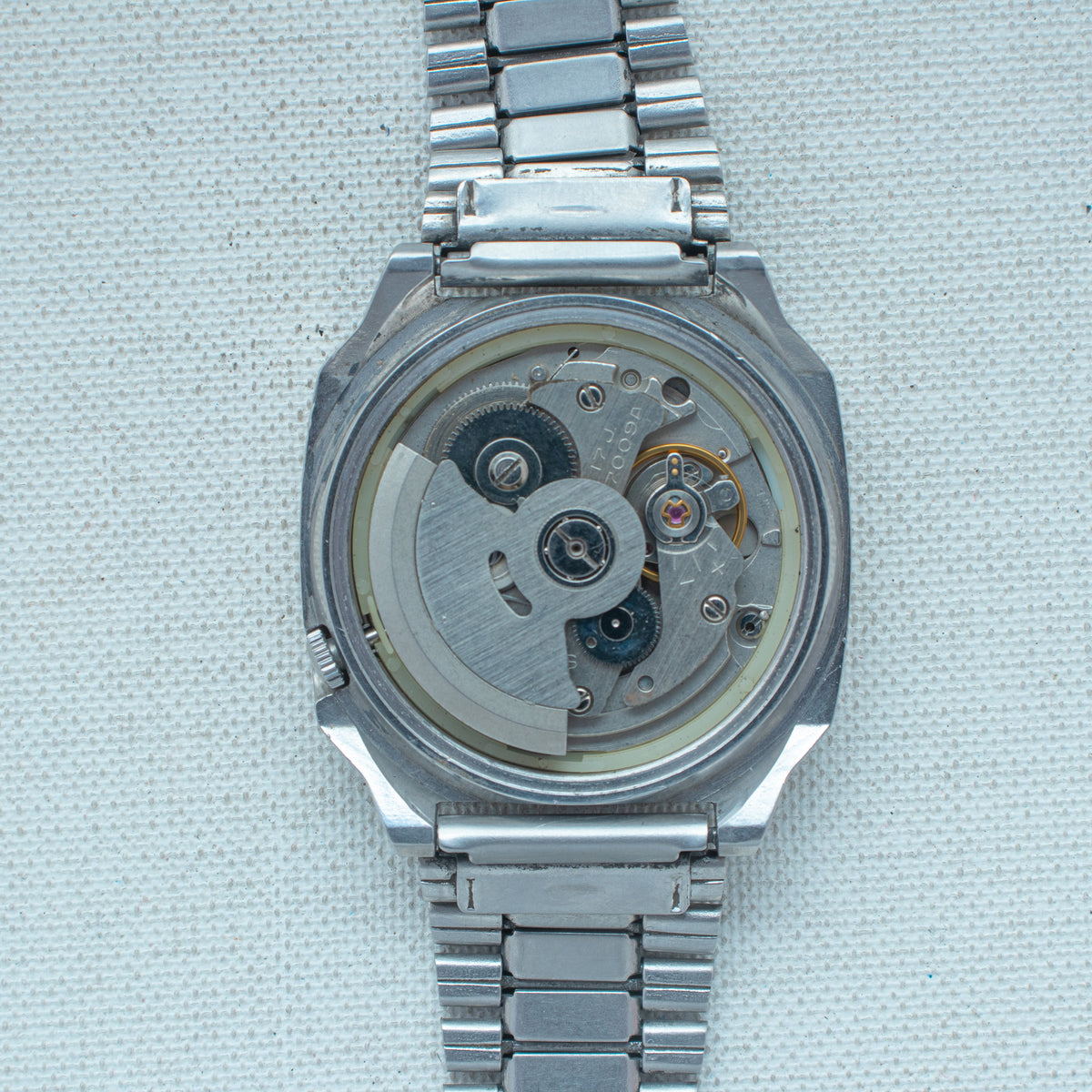 Vintage Seiko 5 7009-592J Automatic 17J Silver Dial Day Date Wristwatch