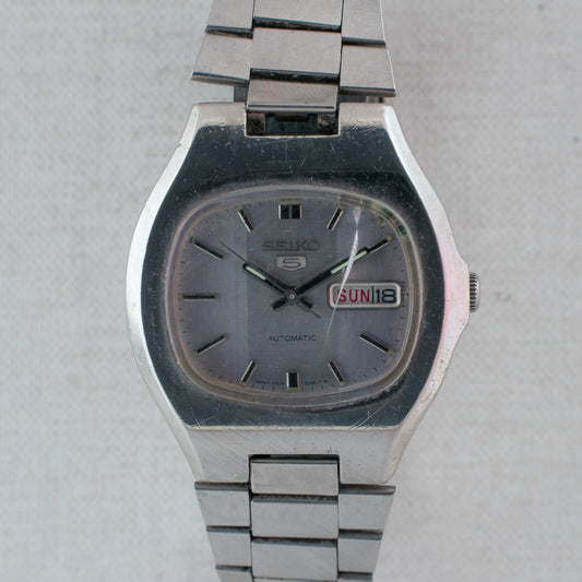 Vintage Seiko 5 6309-5320 Automatic 17J Silver Dial Day Date Wristwatch