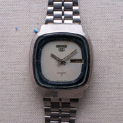 Vintage Seiko 5 7009-5110 Automatic 17J White Dial Day Date Wristwatch
