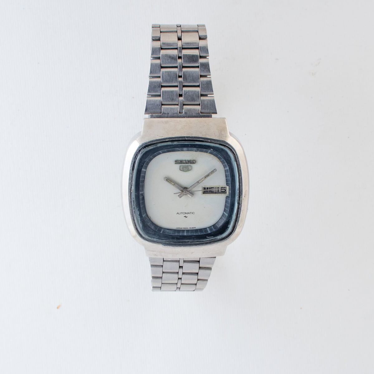 Vintage Seiko 5 7009-5110 Automatic 17J White Dial Day Date Wristwatch