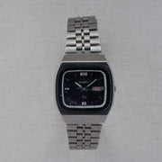 Vintage Seiko SQ 8223-508A Quartz Blue Dial Day Date Wristwatch