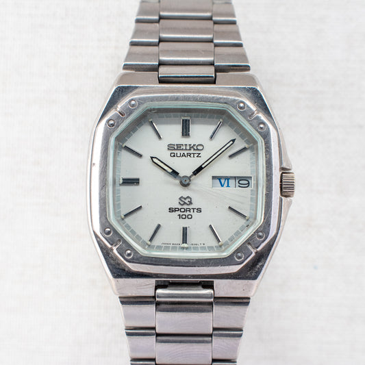 Vintage Seiko SQ 8229-5030 Quartz White Dial Day Date Wristwatch