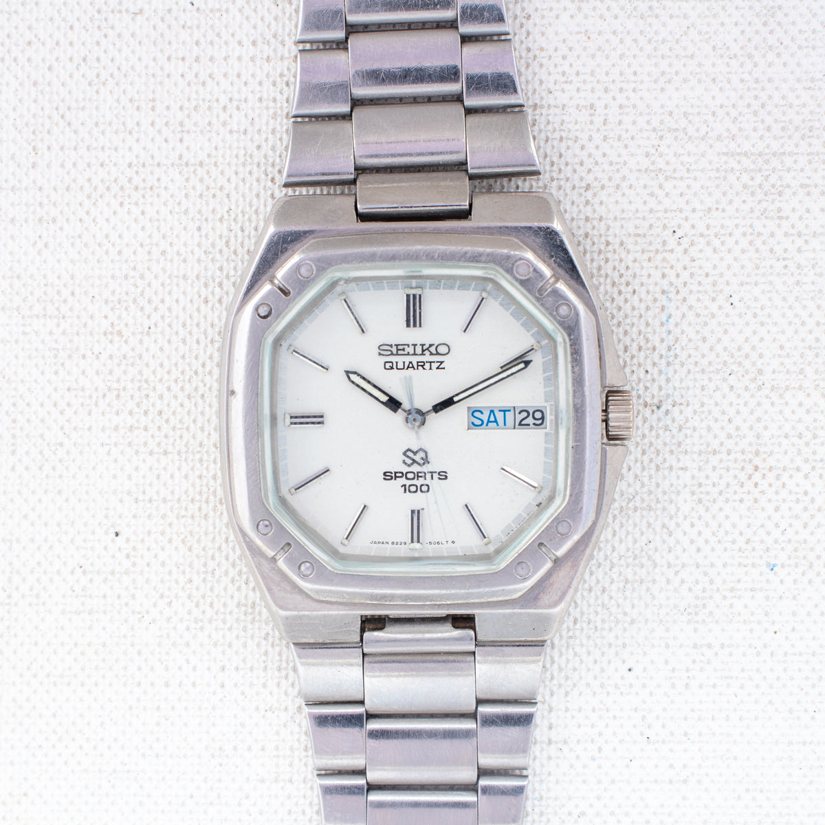 Vintage Seiko SQ 8229-5030 Quartz White Dial Day Date Wristwatch