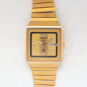 Vintage Seiko SQ 8223-5260 Quartz Gold Dial Day Date Wristwatch