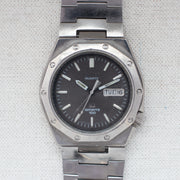 Vintage Seiko Sports 100 7546-703A Quartz Black Dial Day Date Wristwatch