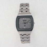 Vintage Seiko SQ 8223-5080 Quartz Silver Dial Day Date Wristwatch