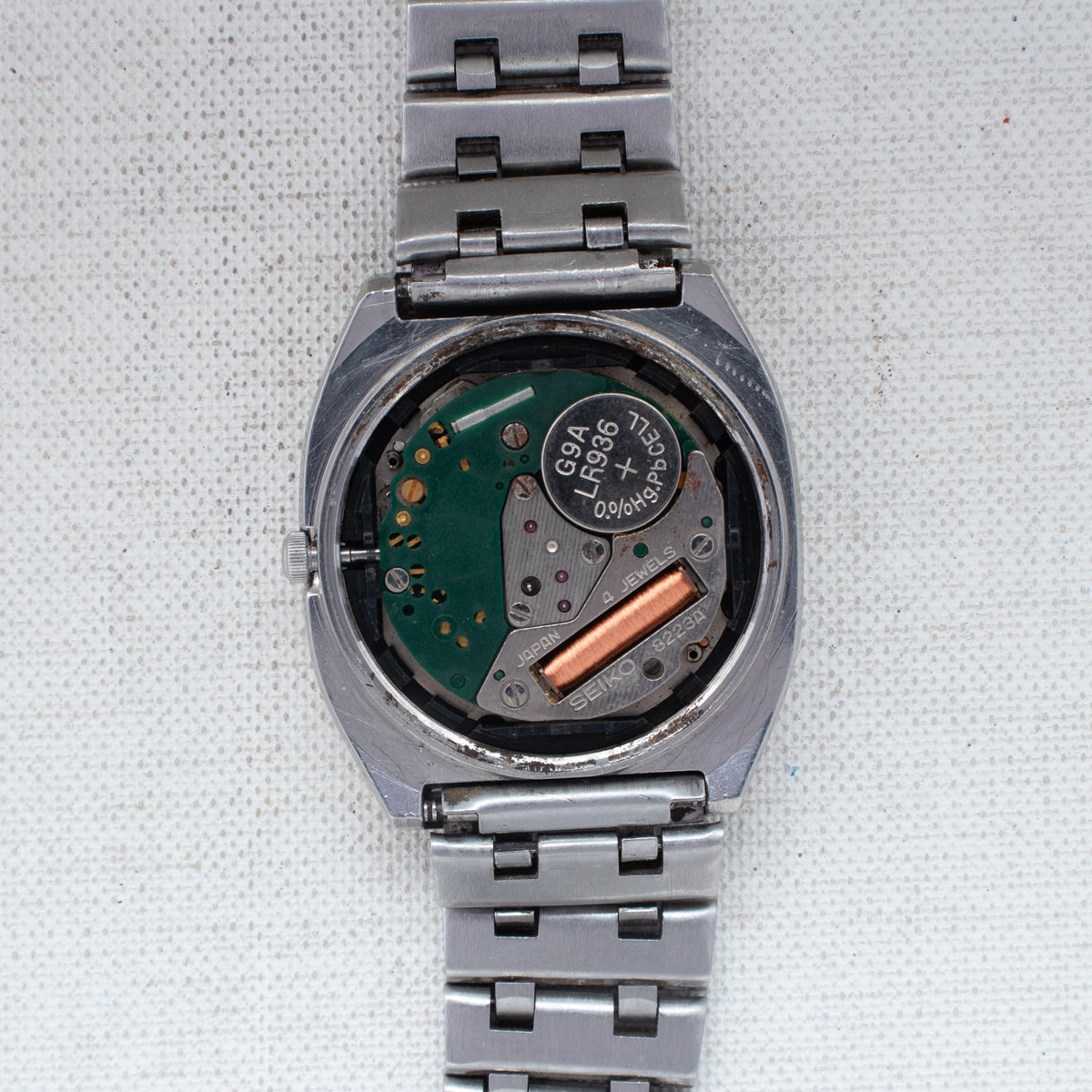 Vintage Seiko SQ 8223-5080 Quartz Silver Dial Day Date Wristwatch