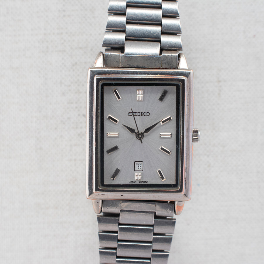 Vintage Seiko 7N01-0EA0 Quartz Silver Dial Date Wristwatch