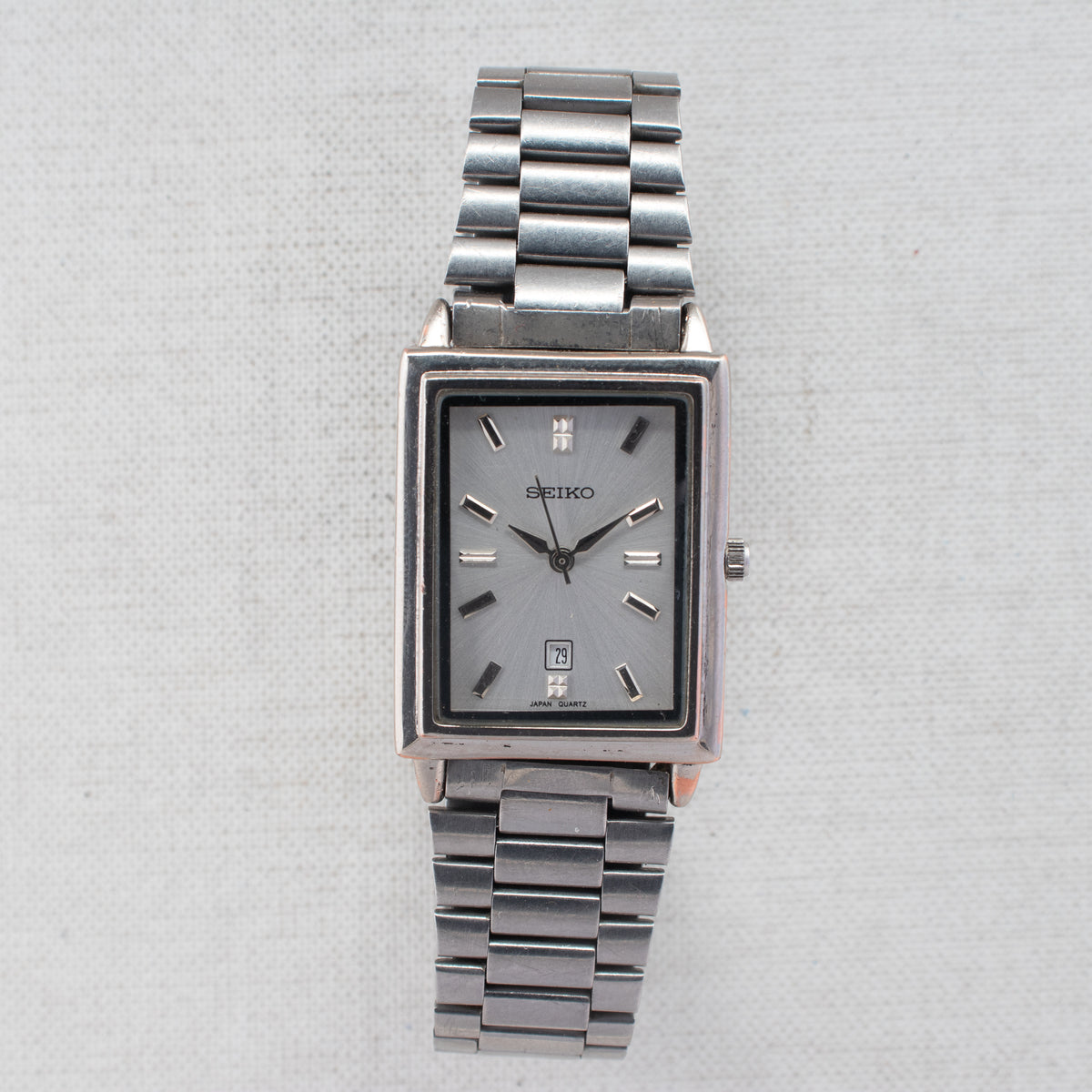 Vintage Seiko 7N01-0EA0 Quartz Silver Dial Date Wristwatch
