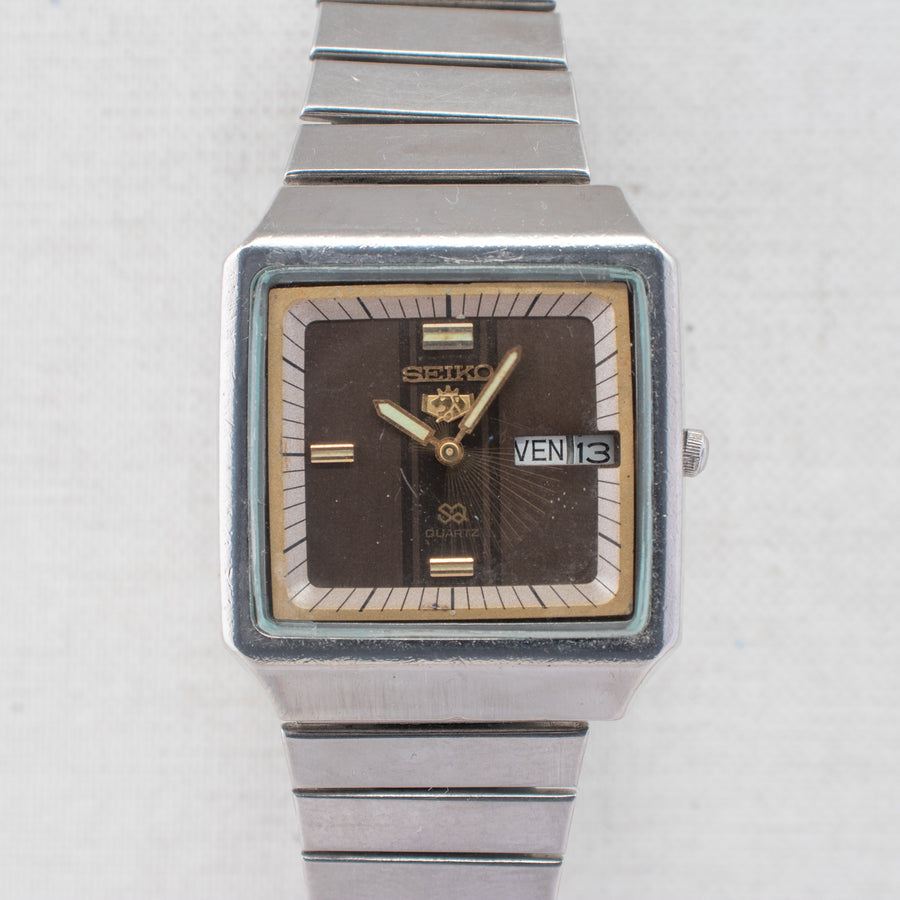 Vintage Seiko SQ 8223-526A Quartz Brown Dial Day Date Wristwatch
