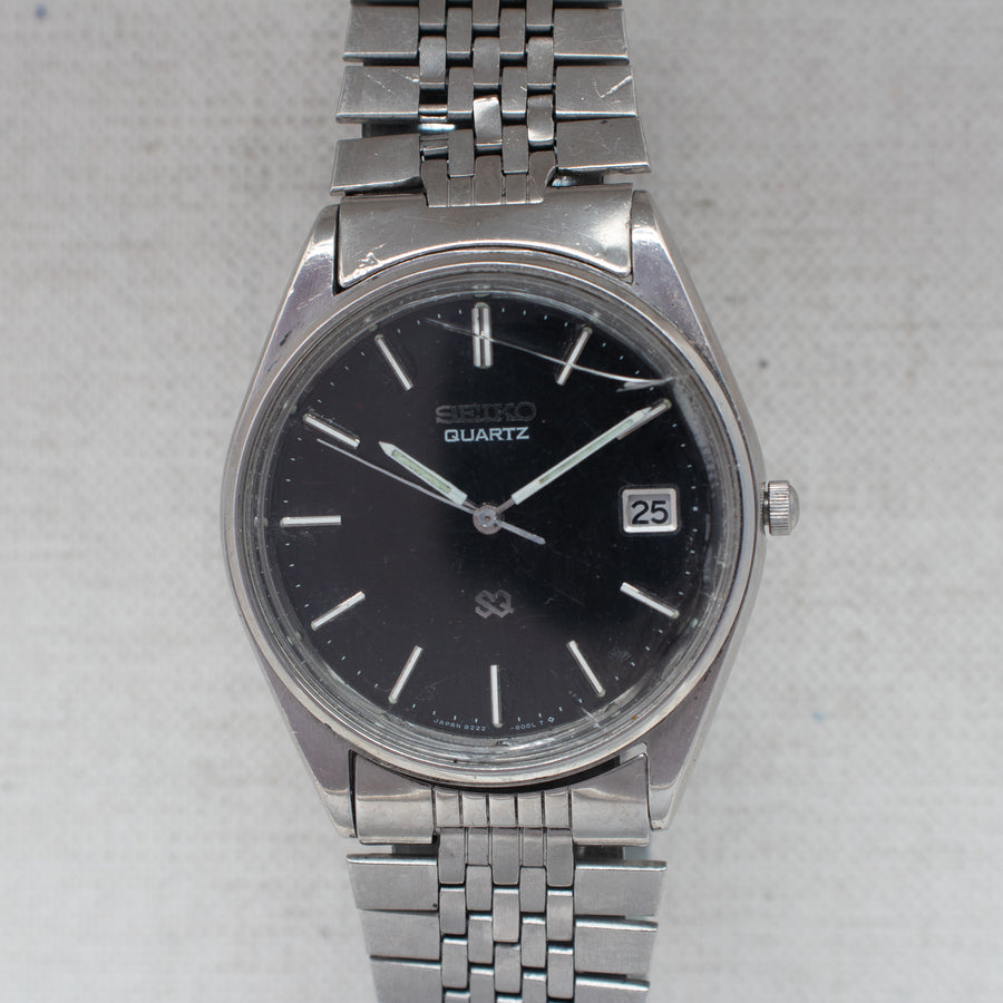 Vintage Seiko SQ 8222-8020 Quartz Black Dial Date Wristwatch