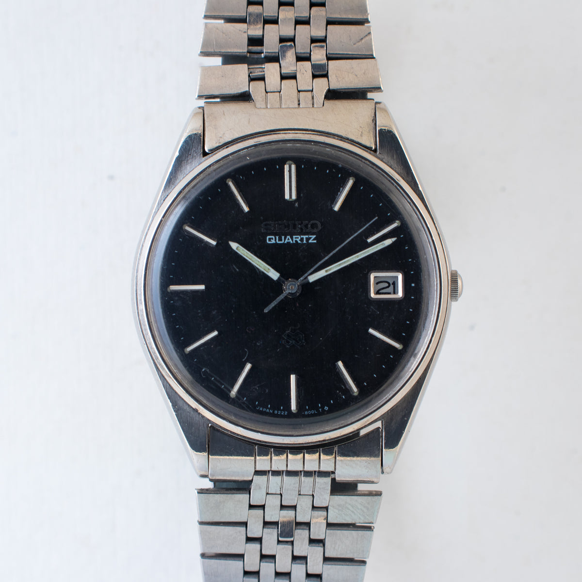 Vintage Seiko SQ 8222-8020 Quartz Black Dial Date Wristwatch