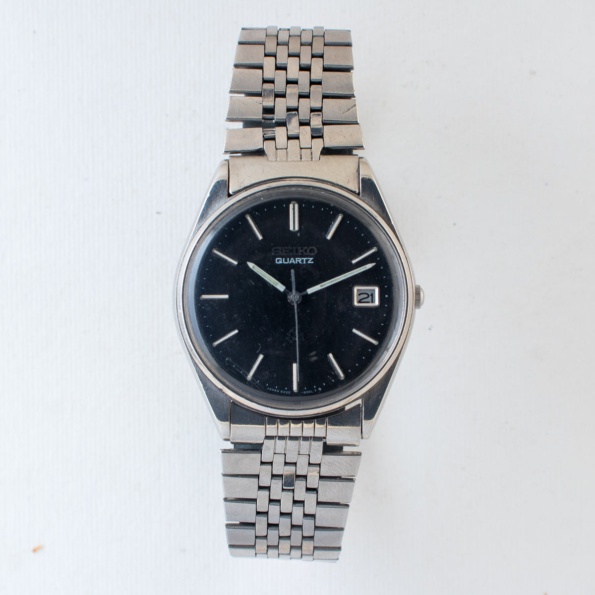 Vintage Seiko SQ 8222-8020 Quartz Black Dial Date Wristwatch