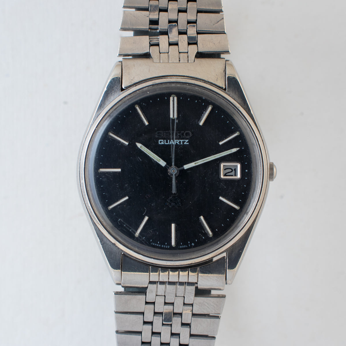 Vintage Seiko SQ 8222-8020 Quartz Black Dial Date Wristwatch