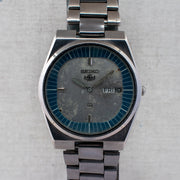Vintage Seiko SQ 8223-8050 Quartz Silver Dial Day Date Wristwatch