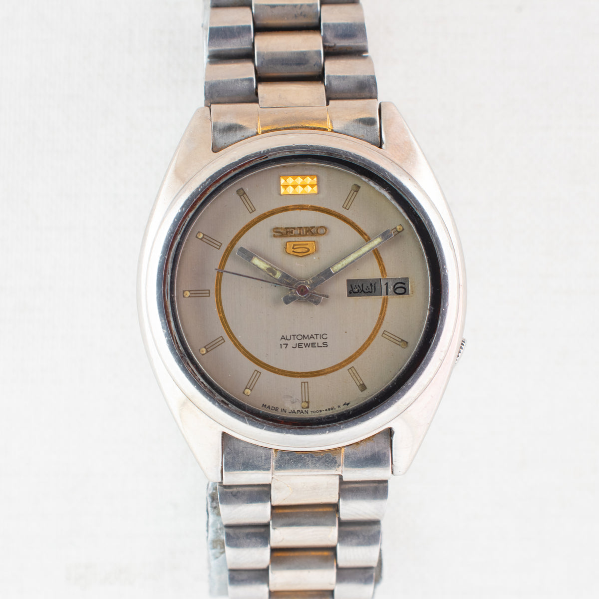 Vintage Seiko 5 7009-8740 Automatic 17J Silver Dial Day Date Wristwatch