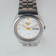 Vintage Seiko 5 6309-8960 Automatic 17J White Dial Day Date Wristwatch