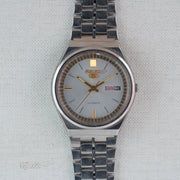 Vintage Seiko 5 6309-8960 Automatic 17J White Dial Day Date Wristwatch