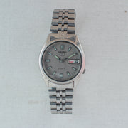 Vintage Seiko 5 7S26-0530 Automatic 21J Silver Dial Day Date Wristwatch