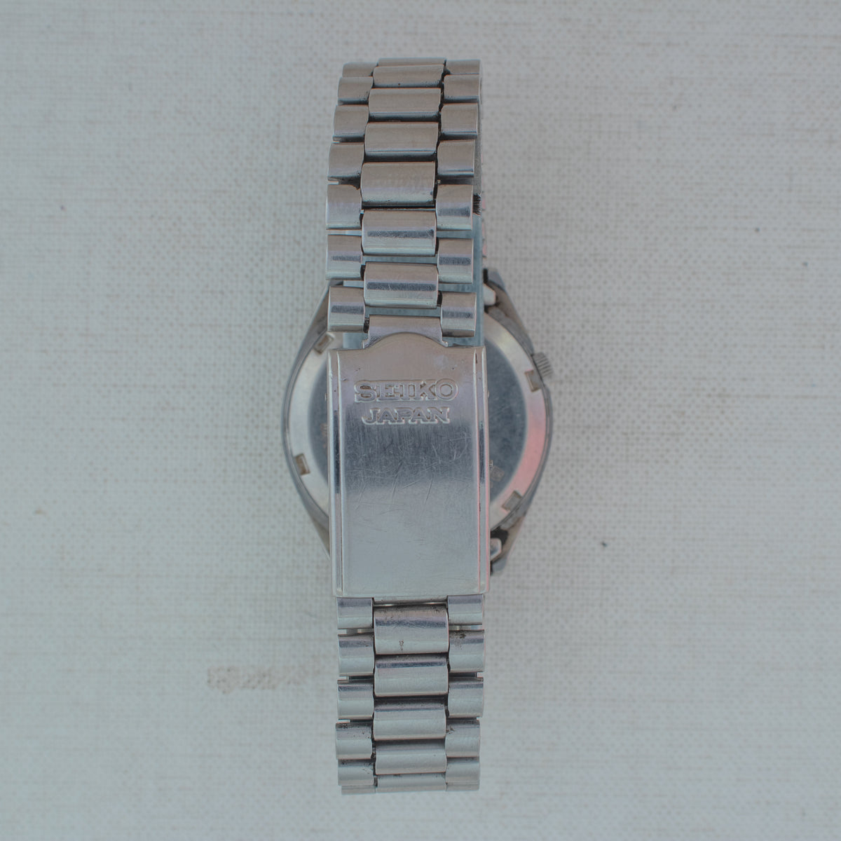 Vintage Seiko 5 7019-8180 Automatic 21J White Dial Day Date Wristwatch