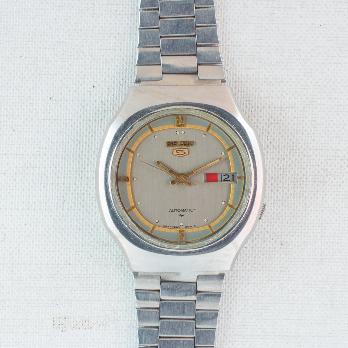 Vintage Seiko 5 7009-5130 Automatic 17J Grey Dial Day Date Wristwatch