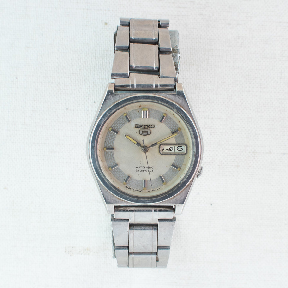 Vintage Seiko 5 7S26-6000 Automatic 21J White Dial Day Date Wristwatch
