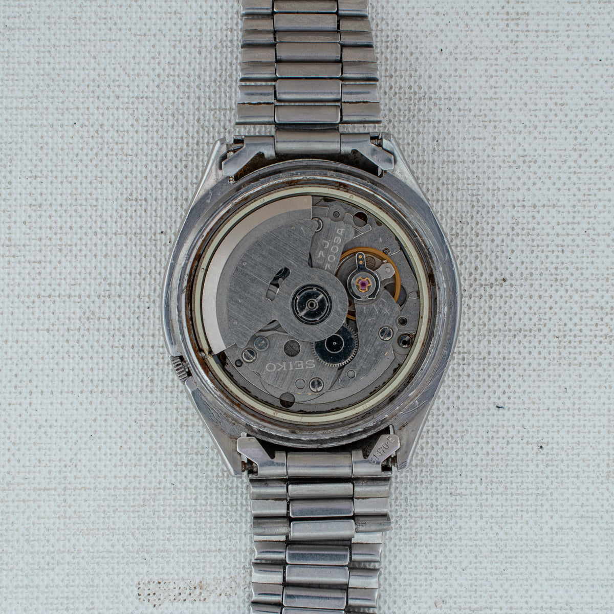 Vintage Seiko 5 7009-8211 Automatic 17J Silver Dial Day Date Wristwatch