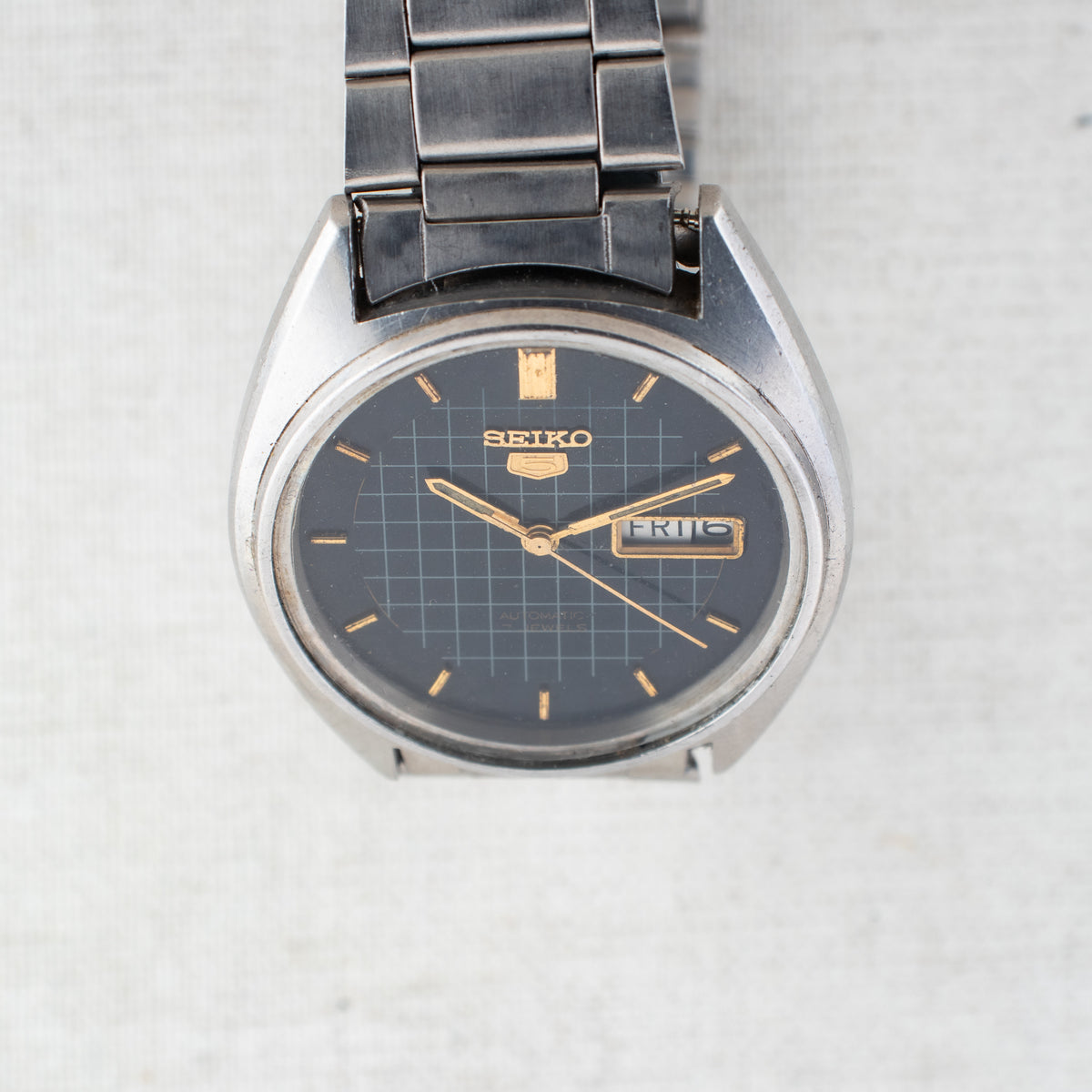 Vintage Seiko 5 6309-8230 Automatic 17J Black Dial Day Date Wristwatch