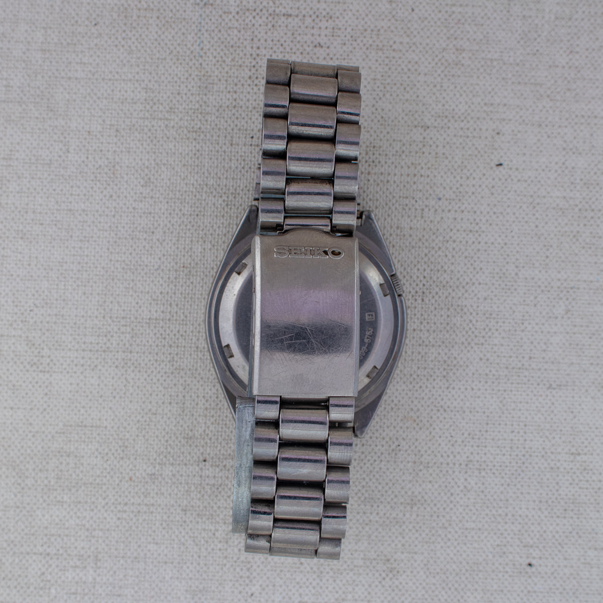 Vintage Seiko 5 7009-876J Automatic 17J Black Dial Day Date Wristwatch