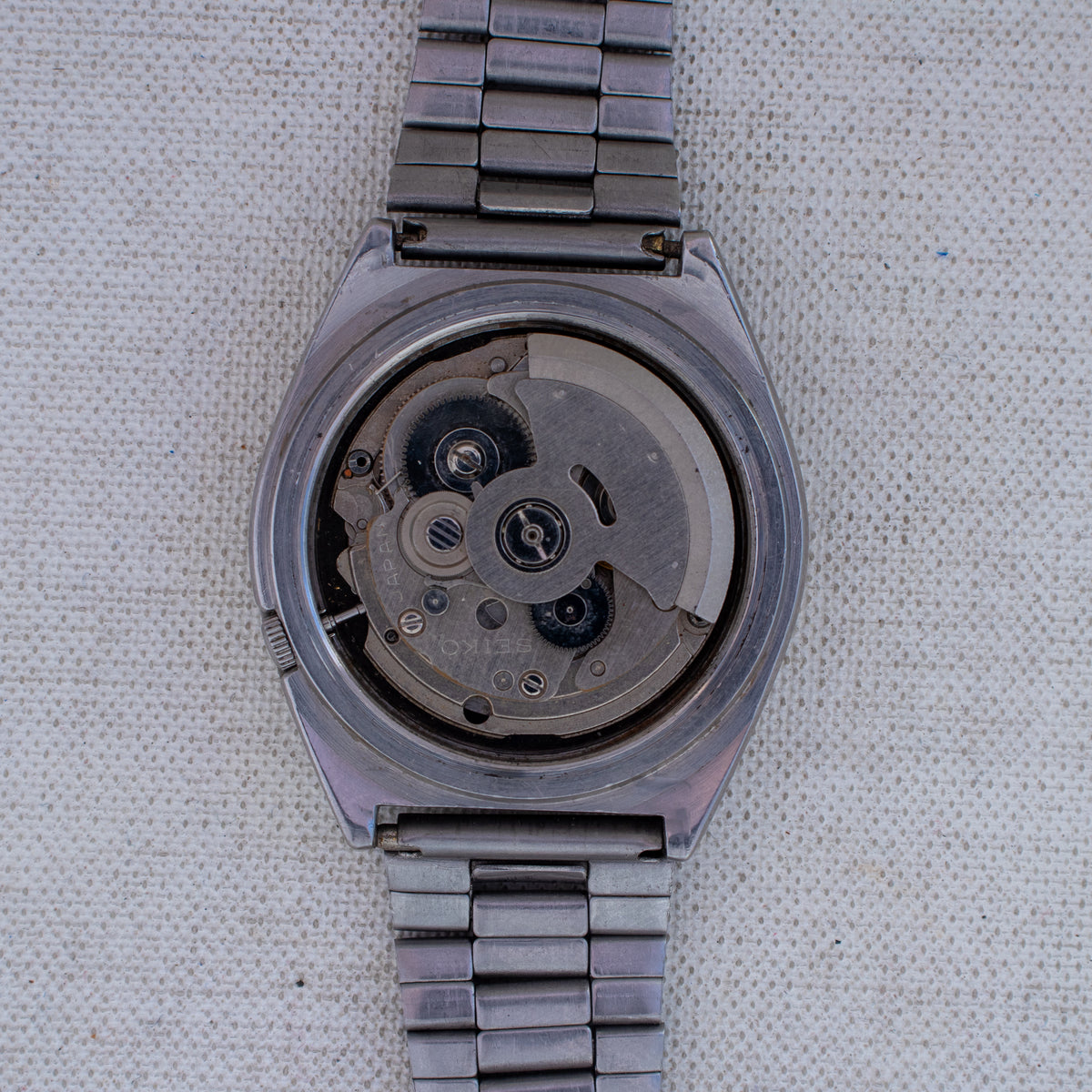 Vintage Seiko 5 7009-876J Automatic 17J Black Dial Day Date Wristwatch
