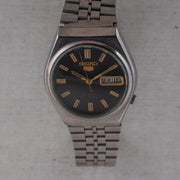 Vintage Seiko 5 6309-8820 Automatic 17J Black Dial Day Date Wristwatch