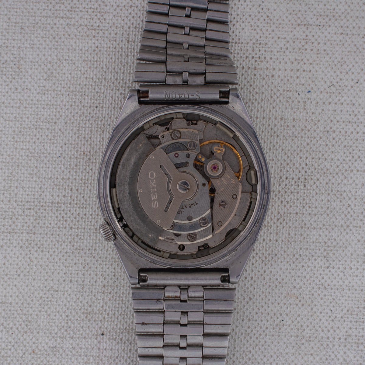 Vintage Seiko 5 6309-8820 Automatic 17J Black Dial Day Date Wristwatch