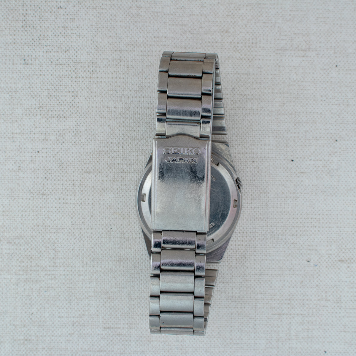 Vintage Seiko 5 7009-3131 Automatic 17J Gold Dial Day Date Wristwatch